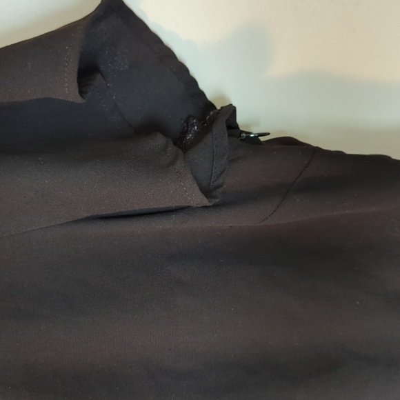 DE Collection Black V‎ Neck Flowy Midi Dress M - Picture 6 of 8